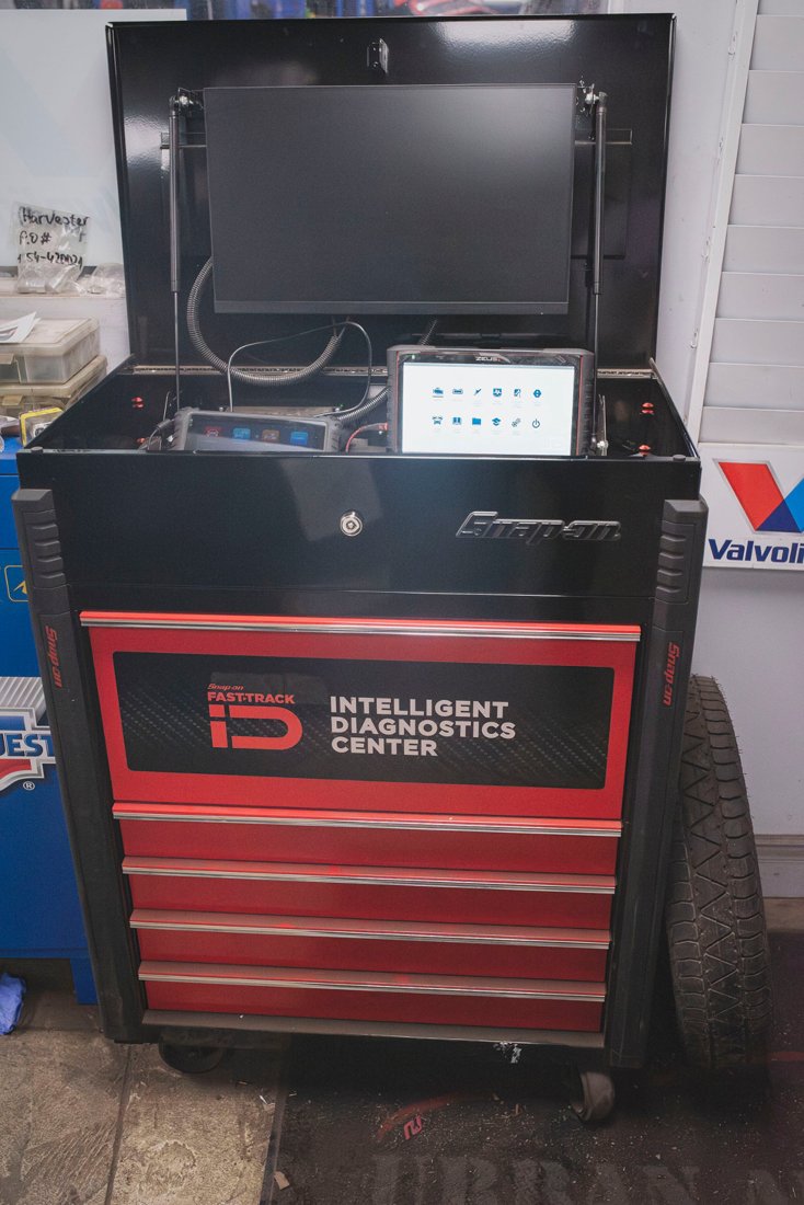 Snap-on Fast-Track Intelligent Diagnostics equipment used at Urban Automotive in Oakville